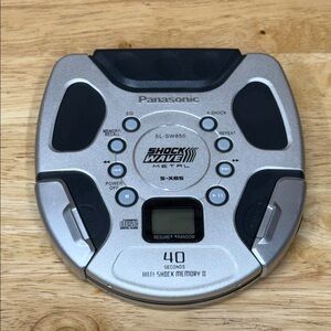 Panasonic Shock Wave SL-SW850 Silver and Black Portable CD Player